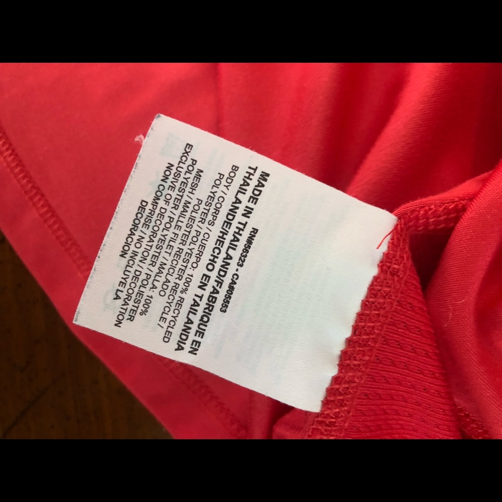 Nike Dri-Fit tee - Picture 6 of 8